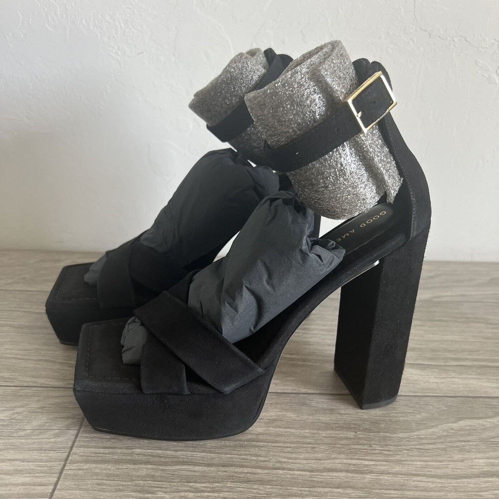 NIB Good American Black Suede Platform Sandals‎ Size 9.5